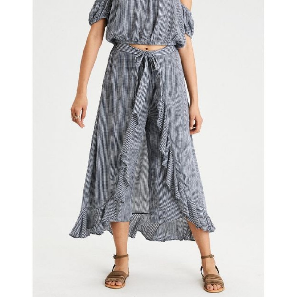 American Eagle Gingham Ruffle Skirt Pants - L